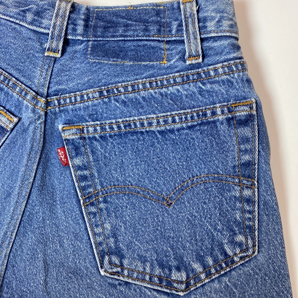 ⭐️HP⭐️ LEVI’S VINTAGE CUSTOM LEATHER PATCHWORK Hi Waist Button-Fly Jeans 24W 29L - Picture 10 of 16